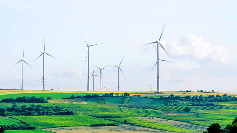 Energia wiatrowa (photo by Karsten Würth unsplash)